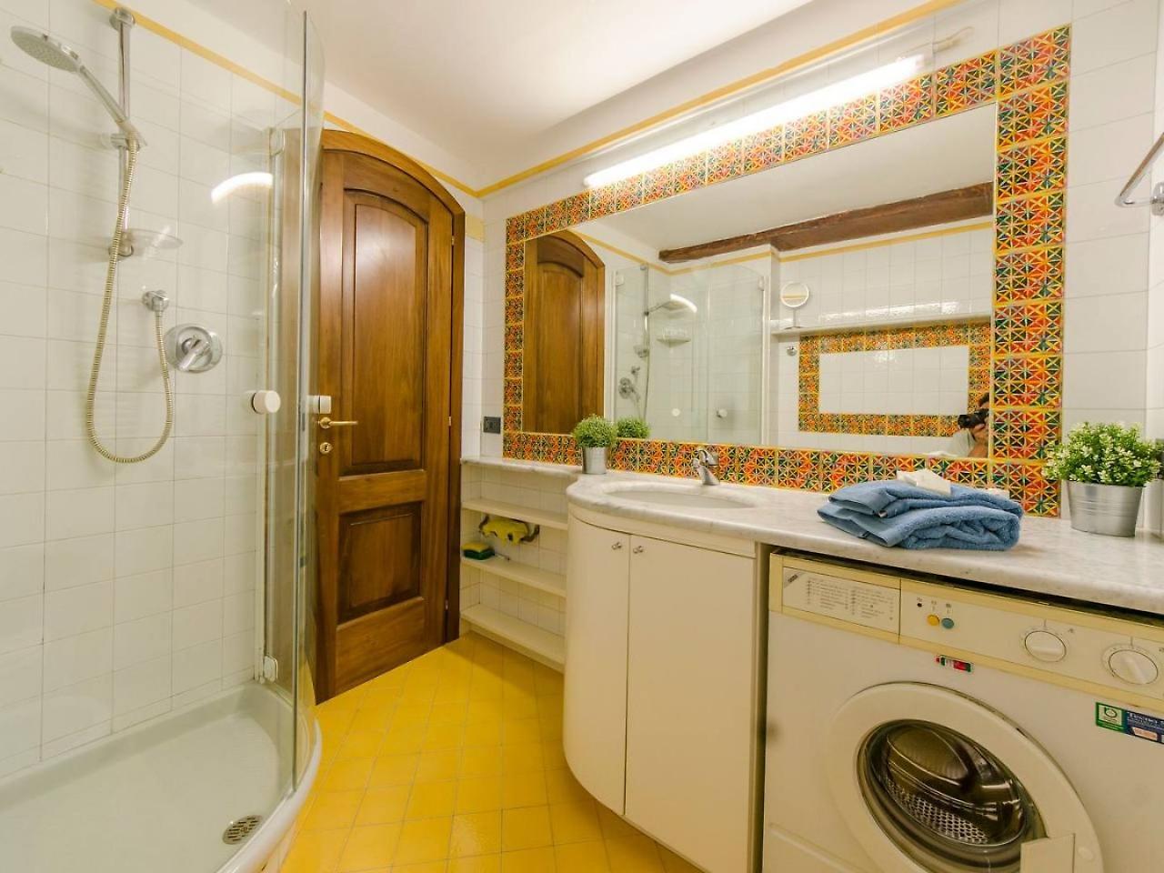 Joivy Colorful Flat For 5 Close To Piazza De Ferrari เจนัว ภายนอก รูปภาพ